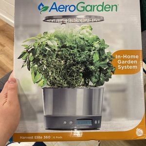 Aero Garden Harvest Elite 360